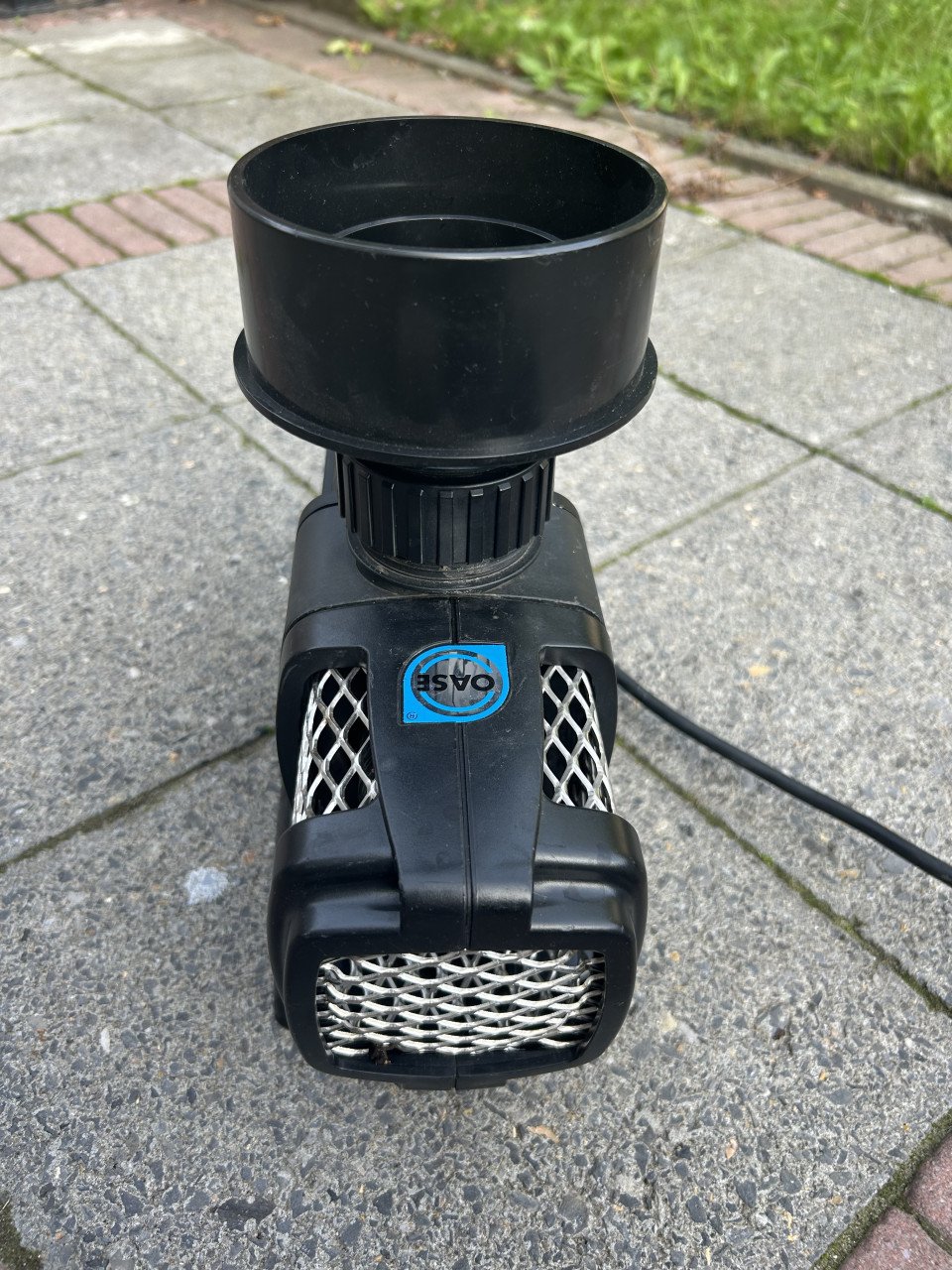 Te koop oase optimax 10000 sterke en zuinige Vijverpomp en 10000 lpu