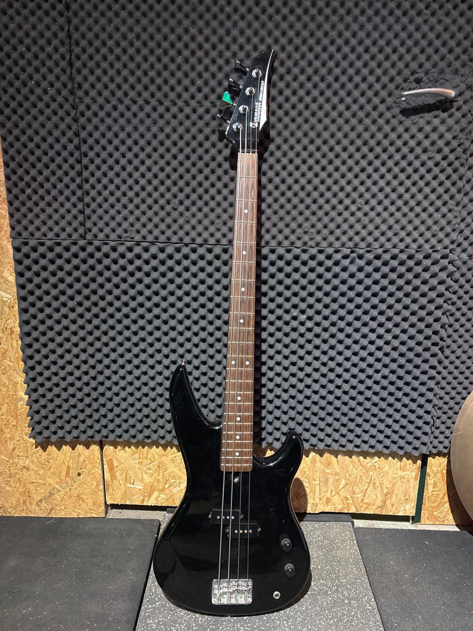 Yamaha RBX200 basgitaar