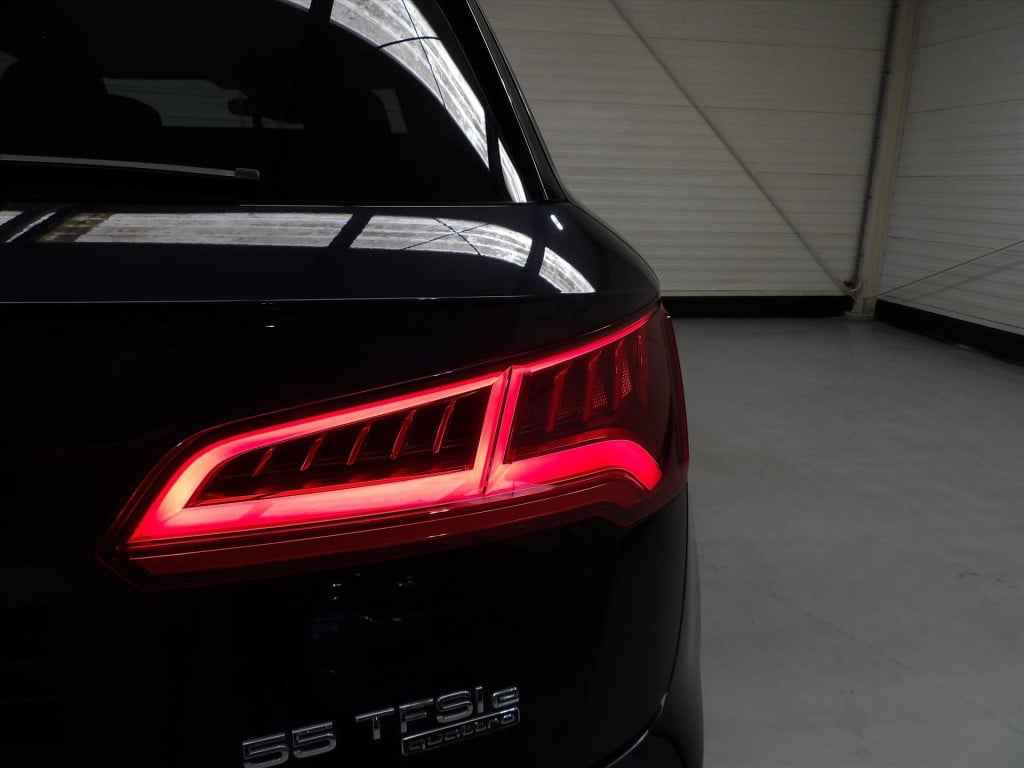 Audi Q5 55 tfsi e quattro 367pk s tronic competition