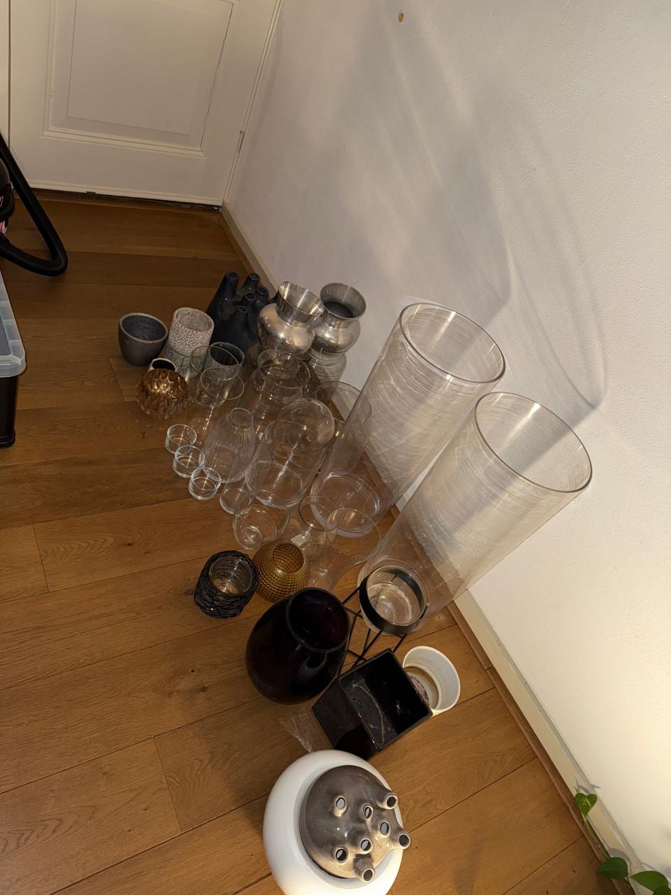 Verzameling potten en vasen