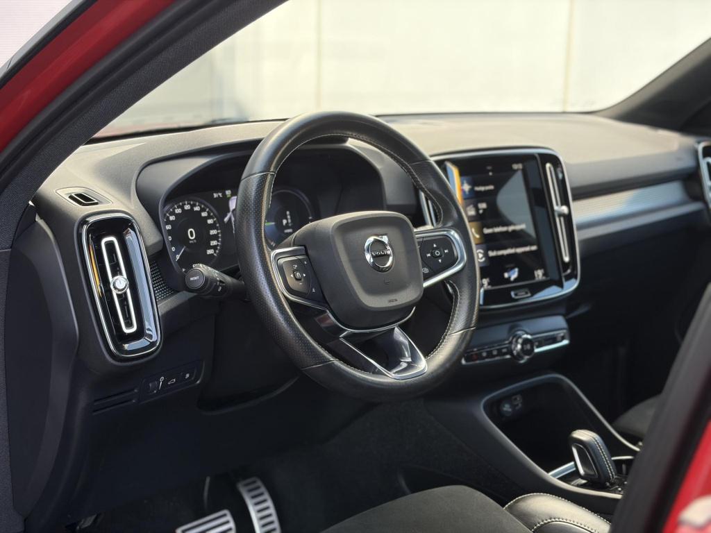 Volvo XC40 1.5 t5 recharge r-design | panodak | trekhaak | camera | enz.