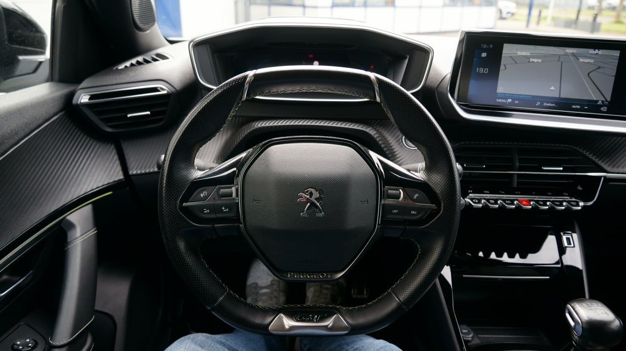 Peugeot 2008 1.2 PureTech GT-Line rijklaar incl garantie