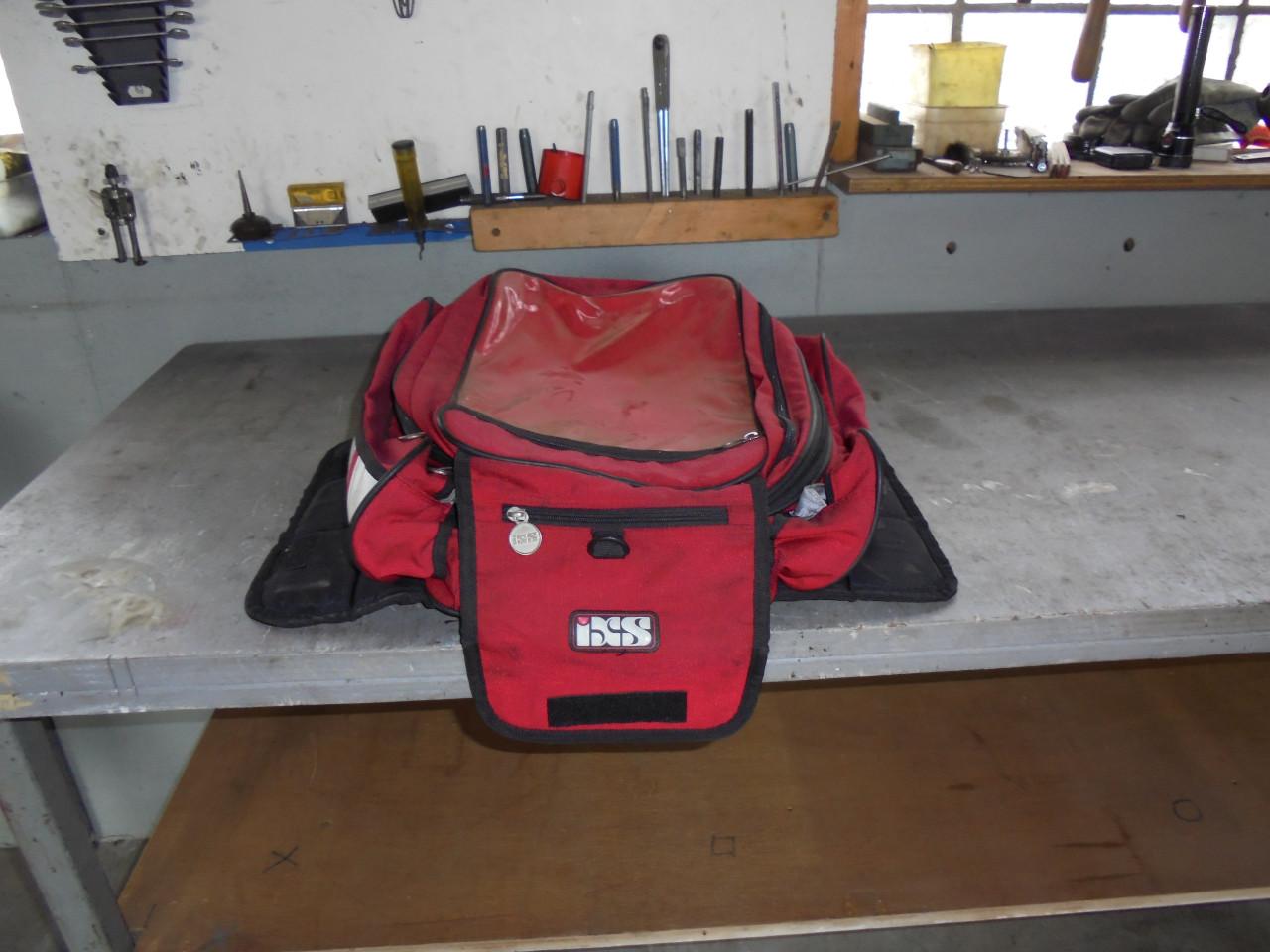 Tanktas IXS rood