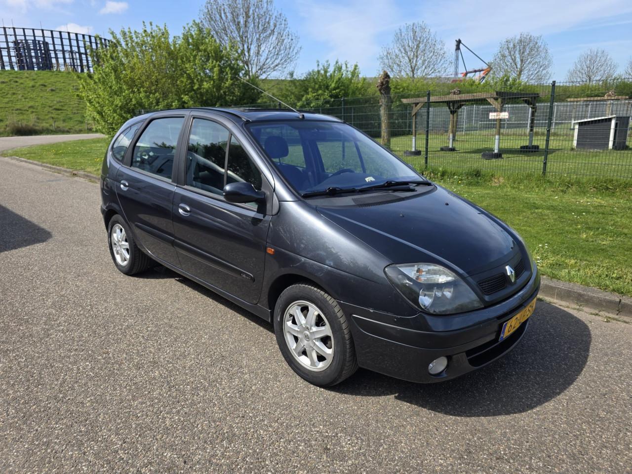 Renault Scénic 1.6-16V Expression Sport Automaat!