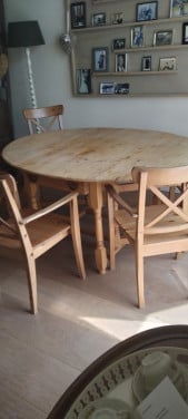 Eethoek Grenen blank hangoortafel