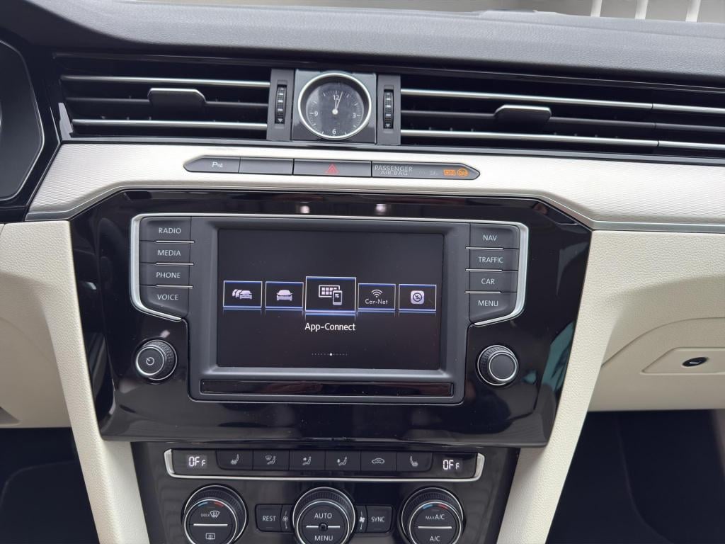 Volkswagen Passat variant 1.4 tsi gte highline | leder stoel en verwarmd   