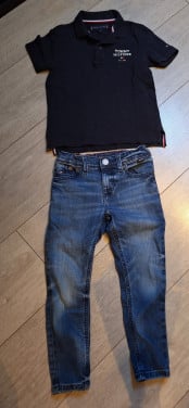 Poloshirt en jeans Tommy Hilfiger 104 als nieuw
