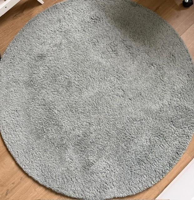 Rond groen kleed van de Ikea