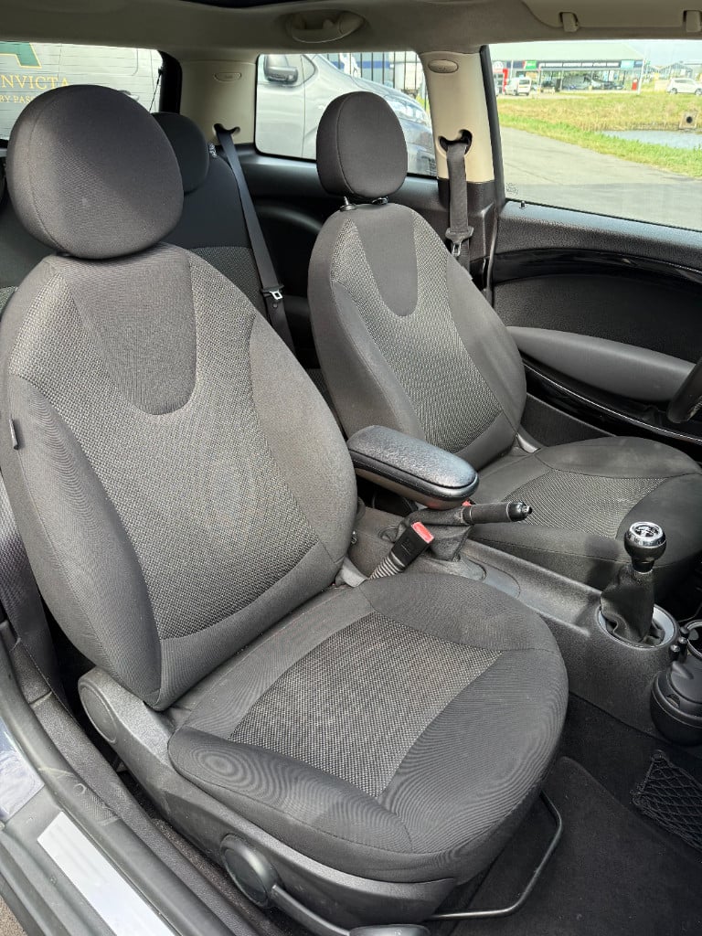 Mini One 1.6 malist - pano - nieuwe koppeling