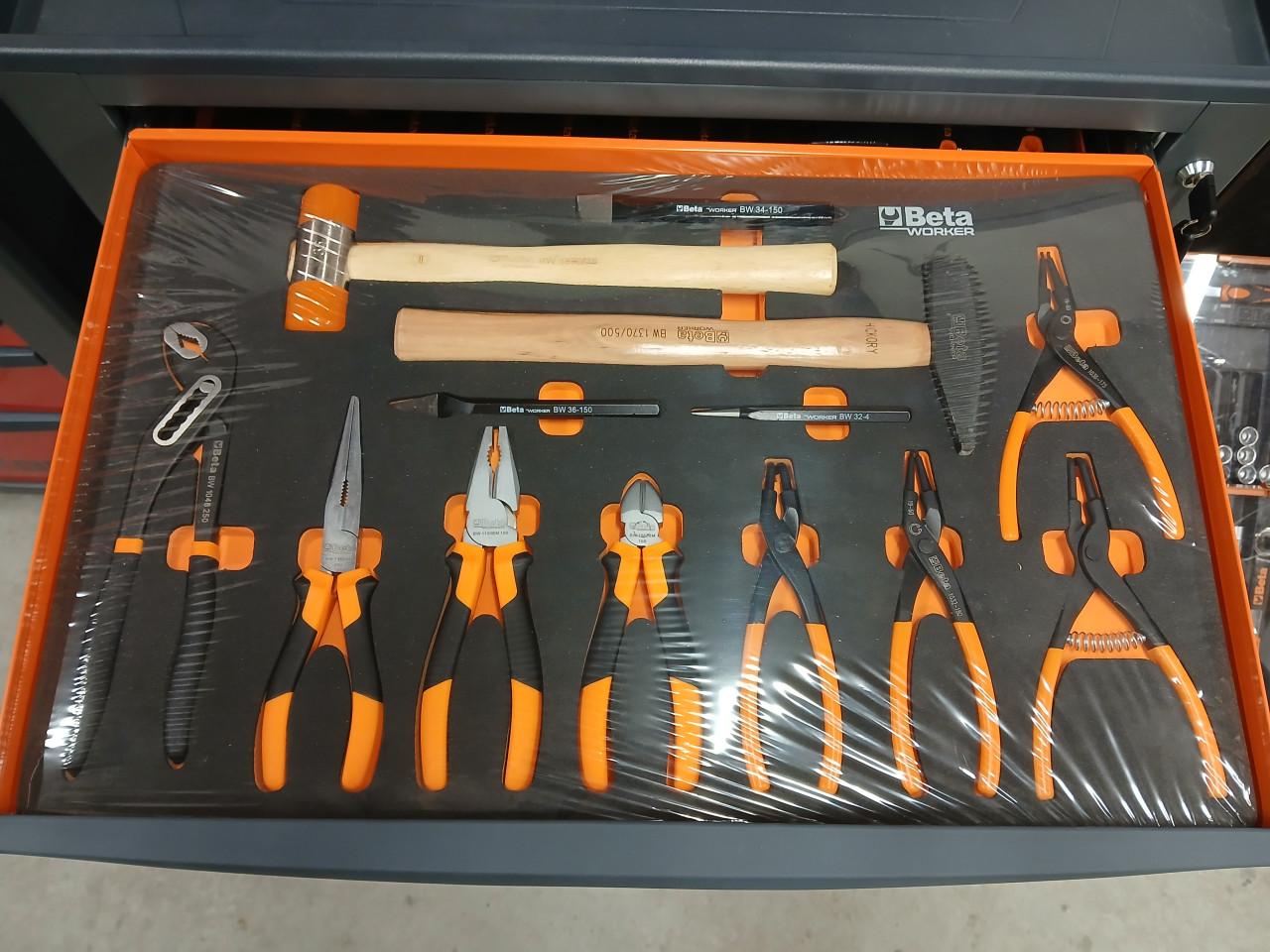 Gereedschapskar Beta RSC24/7 gevuld met BW 5924E/M