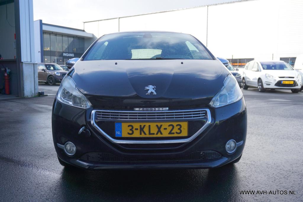 Peugeot 208 1.6 thp xy, motor defect!