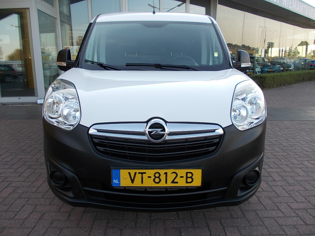 Opel Combo 1.3 cdti airco, cruise control, pdc, trekhaak