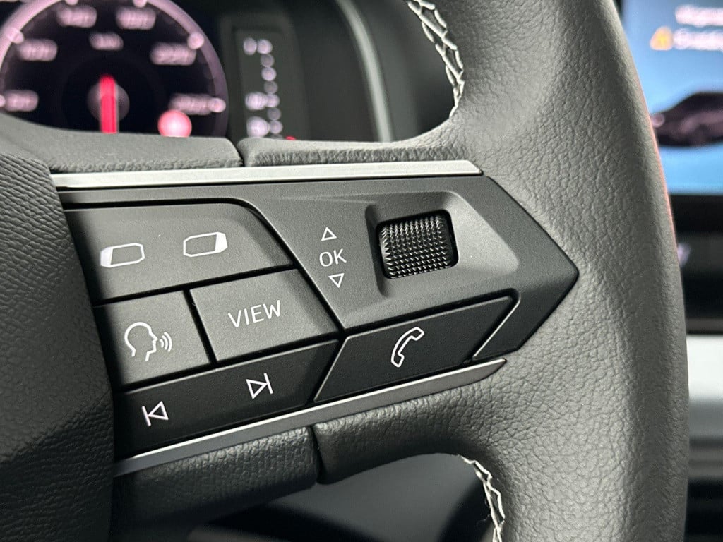 Seat Arona style business connect 1.0 70 kw / 95 pk ecotsi su