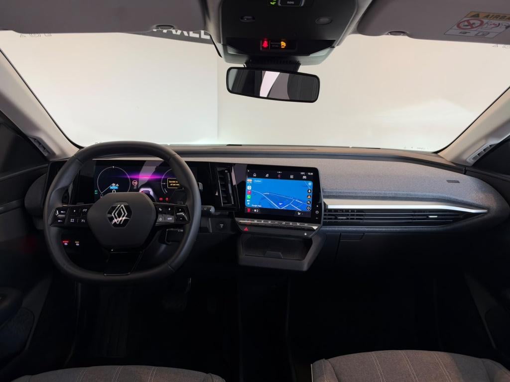 Renault Megane E-tech ev40 standard charge equilibre