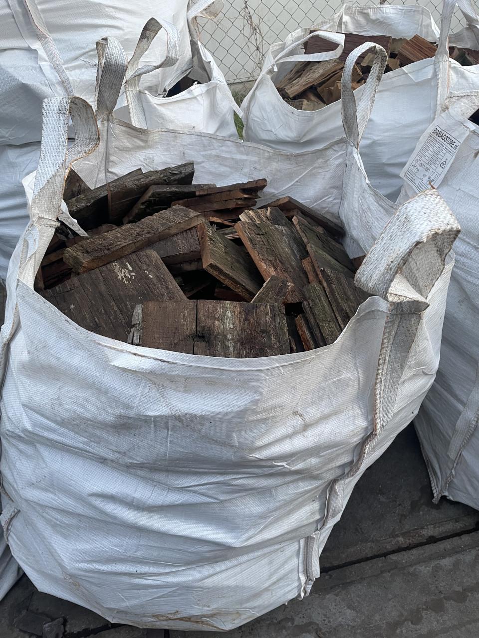 Resthout voor als kachelhout/haardhout