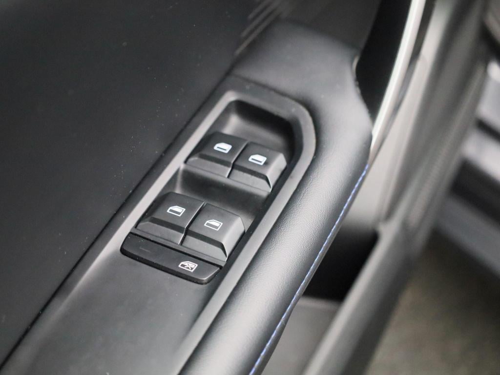 MG Mg4 51 kwh standard | automaat | climate control | apple carplay / andro