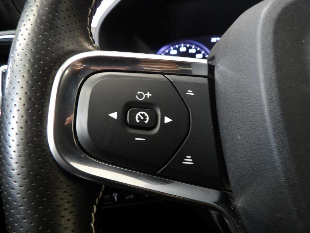 Volvo XC40 t5 twin engine 262pk geartronic r-design