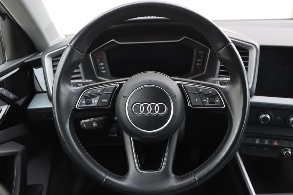 Audi A1 Sportback 25 tfsi pro line 95pk