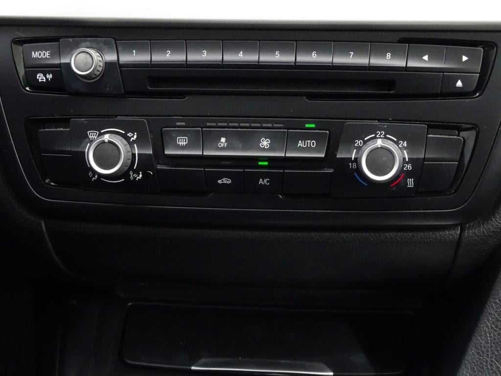 BMW 3-serie 316i upgrade edition automaat | leder | schuif-/kanteldank | xe