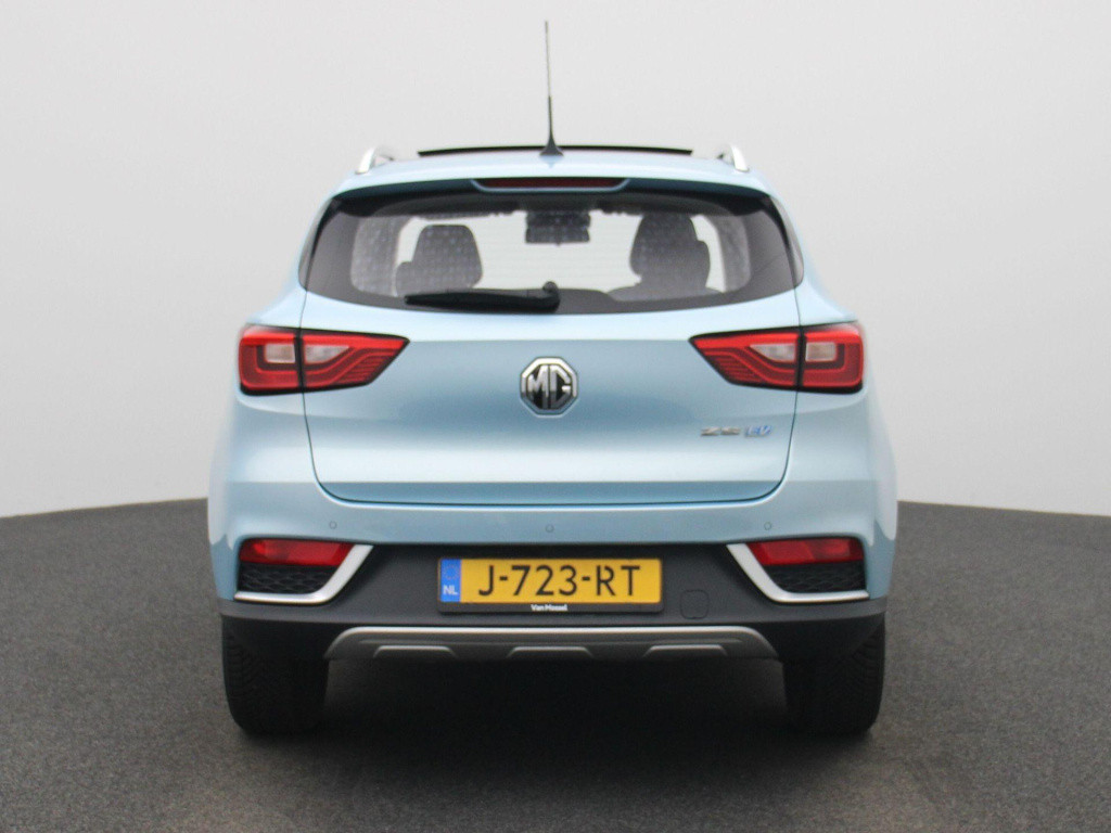 MG Zs-ev luxury 45 kwh | automaat | panoramadak | lederen bekleding | achte