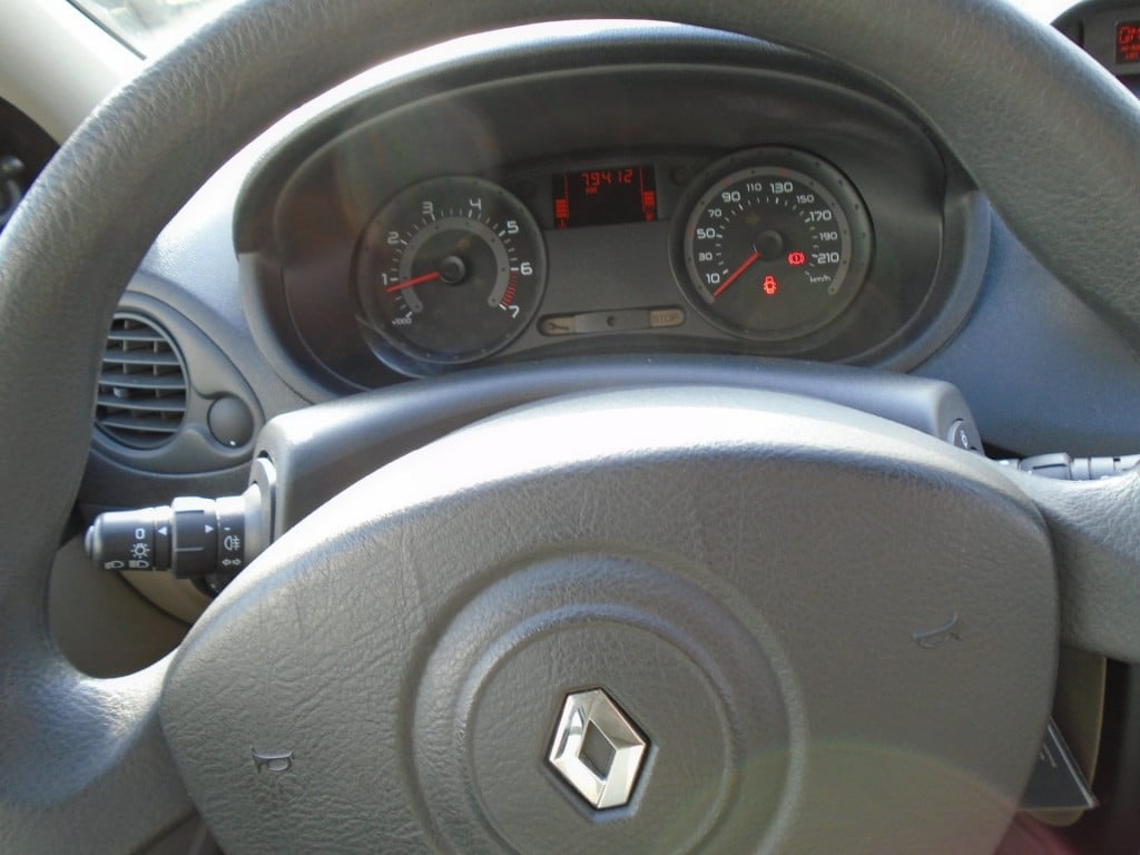 Renault Clio 1.4-16v team spirit