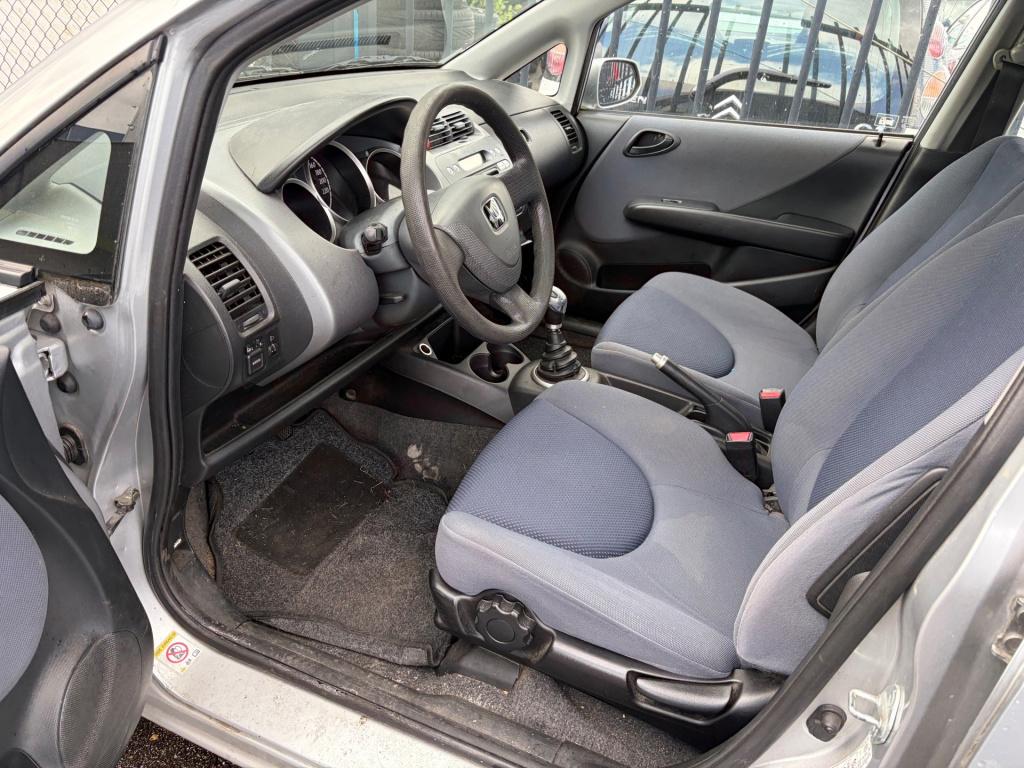 Honda Jazz 1.4 s/inruilkoopje/ rijdt goed/zo mee/