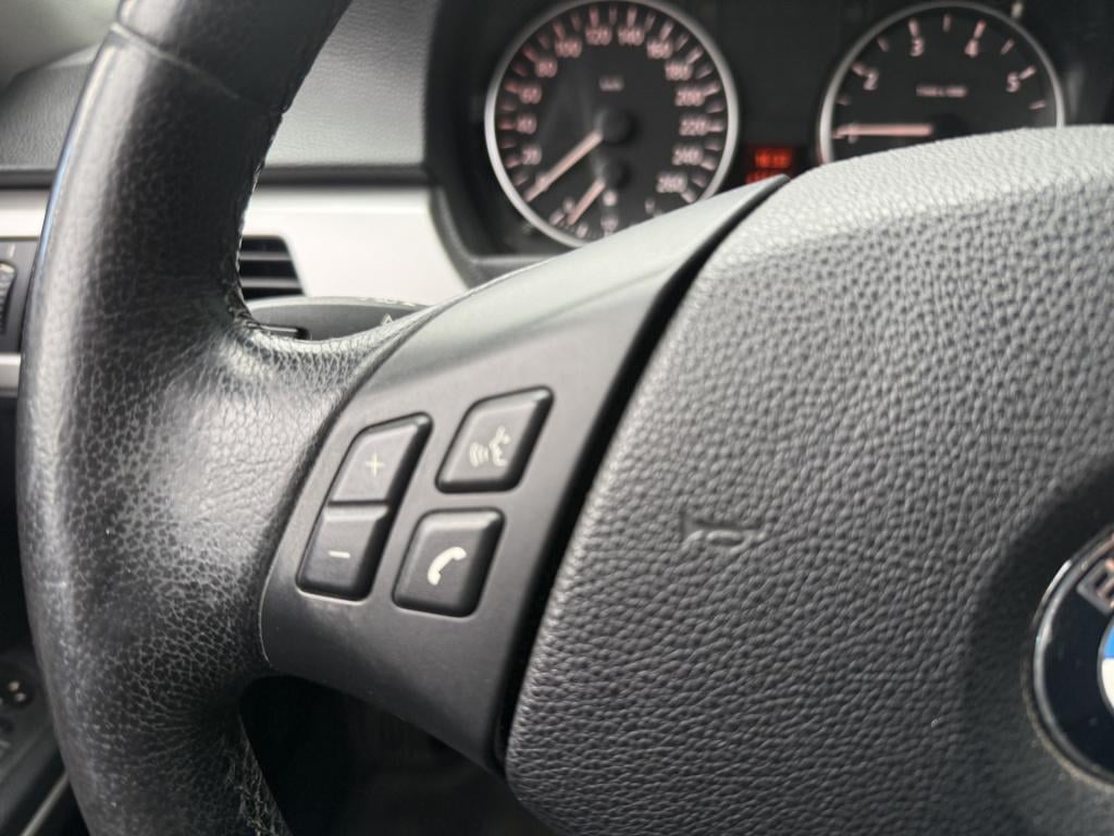 BMW 3-serie 320i 150pk executive sedan