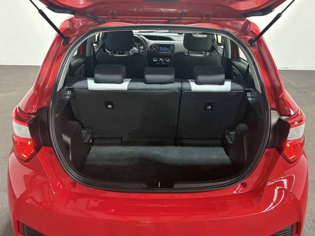 Toyota Yaris 1.0 vvt-i comfort | lage km-stand |