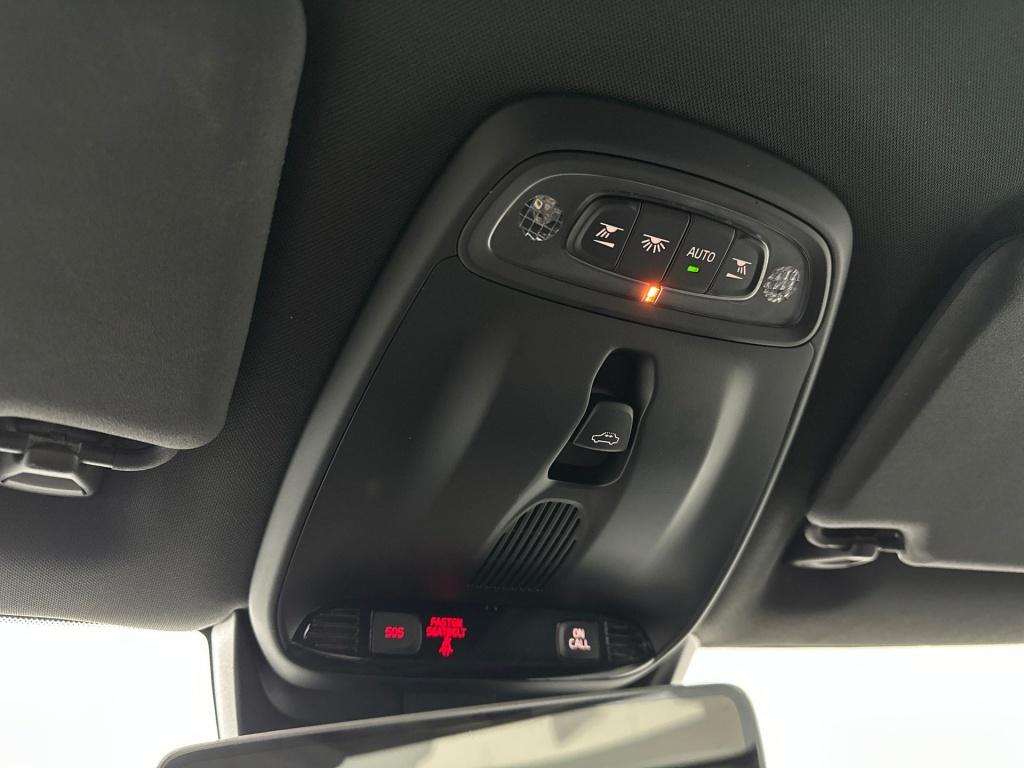 Volvo V40 t3 153pk aut6 polar+ sport| panodak| camera| h&k sound| trekhaak