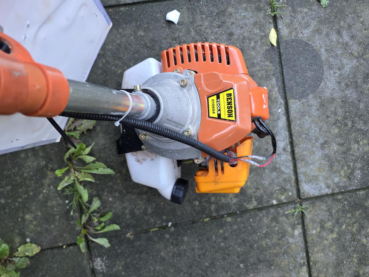 Te koop benzine grasmaaier