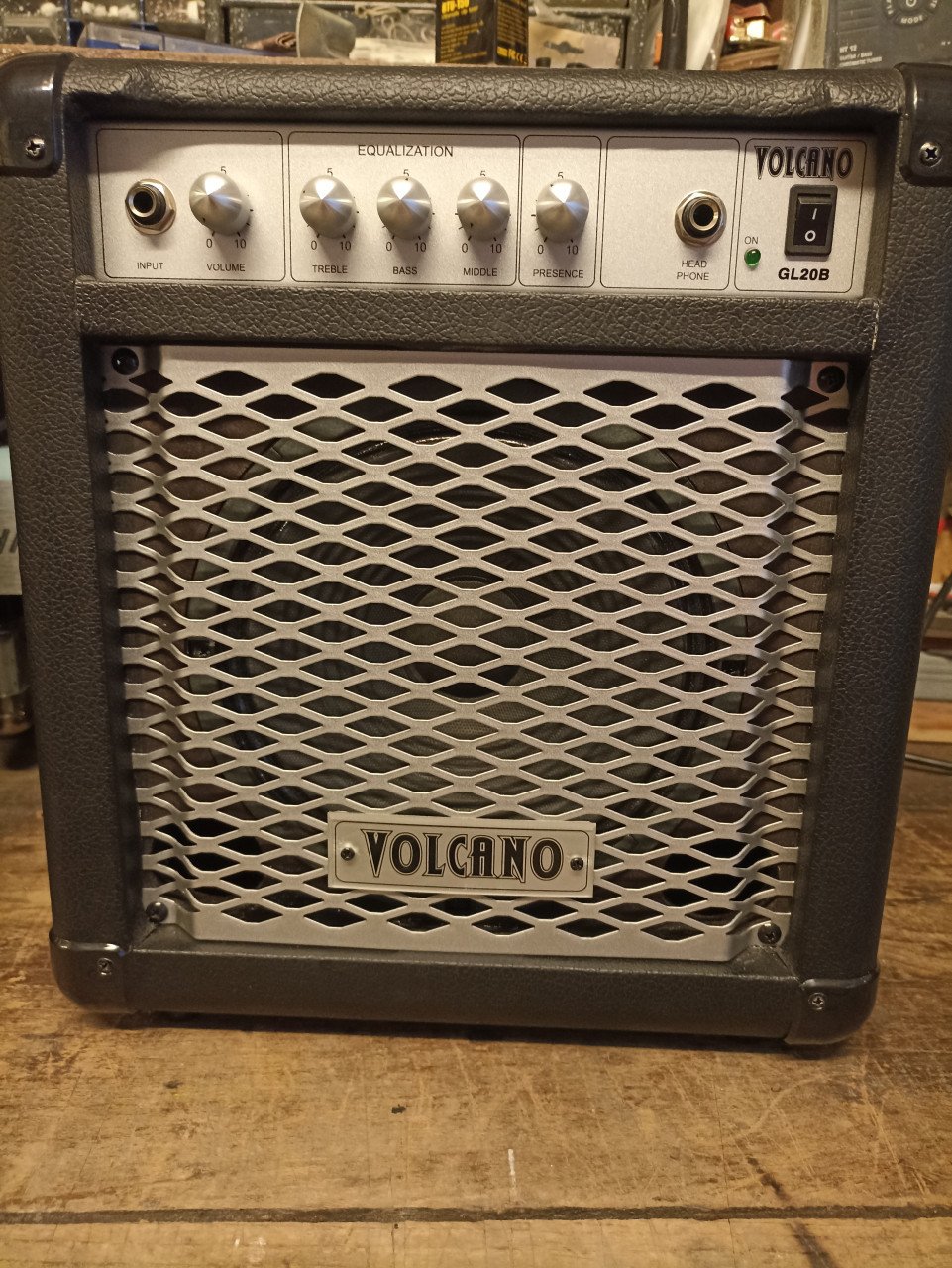 Volcano basversterkertje