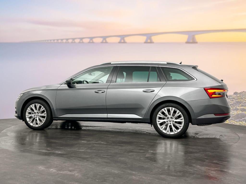 Skoda Superb combi 1.5 tsi business edition plus dsg7