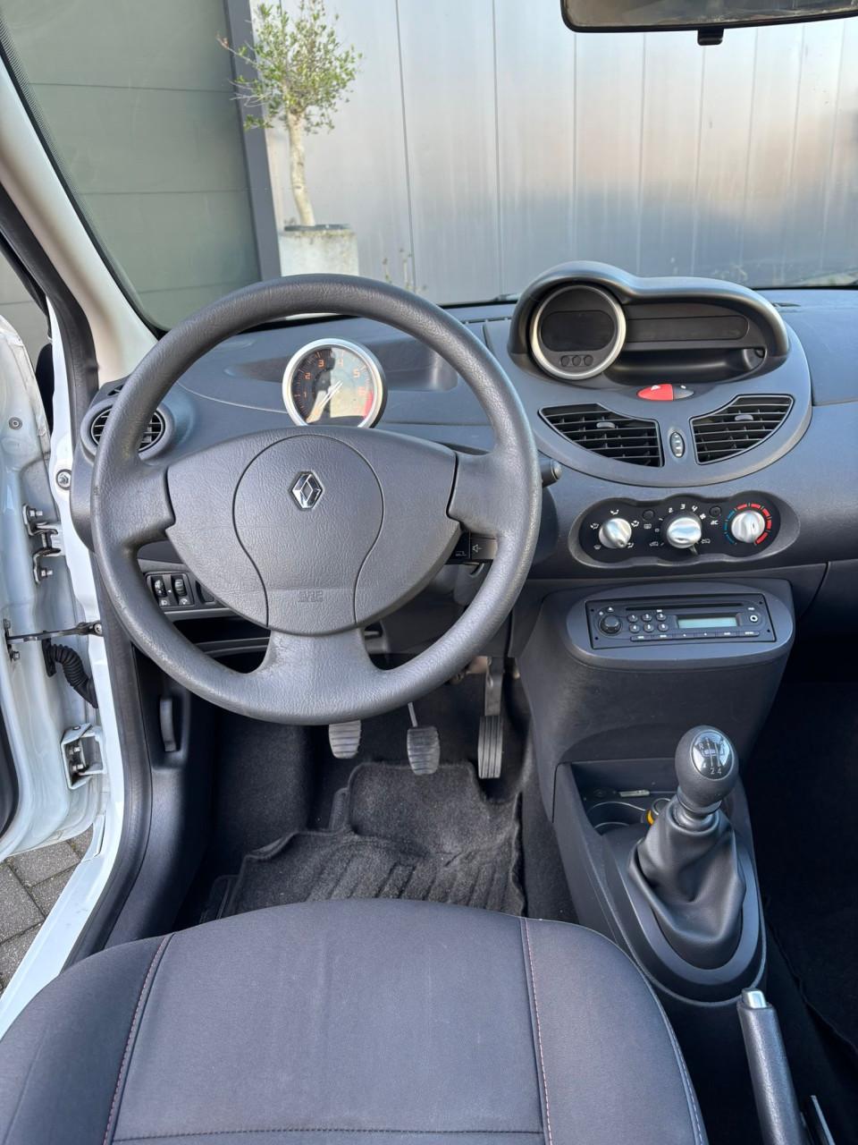 Renault Twingo 1.1 2009 Wit | 136.942 KM NAP | NIEUWE APK!