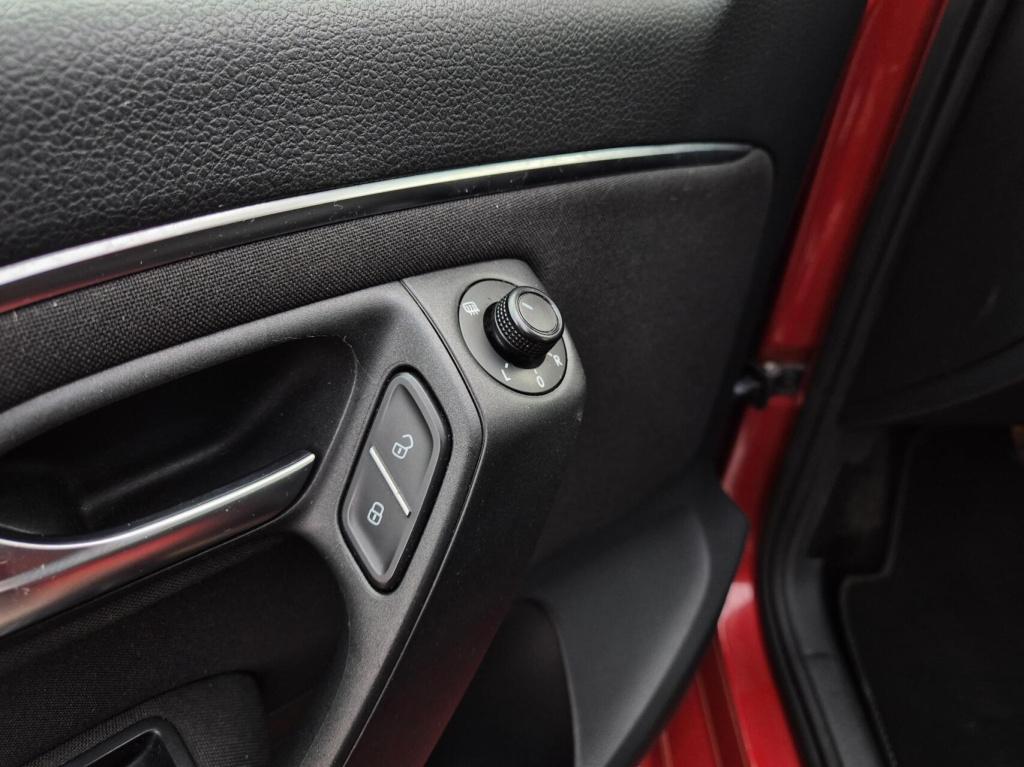 Volkswagen Polo 1.2 tsi comfortline / 5-deurs / airco / cruisecontrol / par