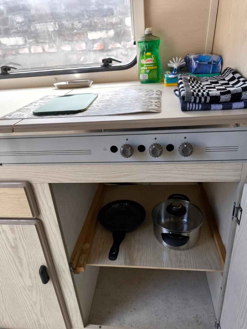 AVENTO ROYAL 395 TL LUXE met kenteken