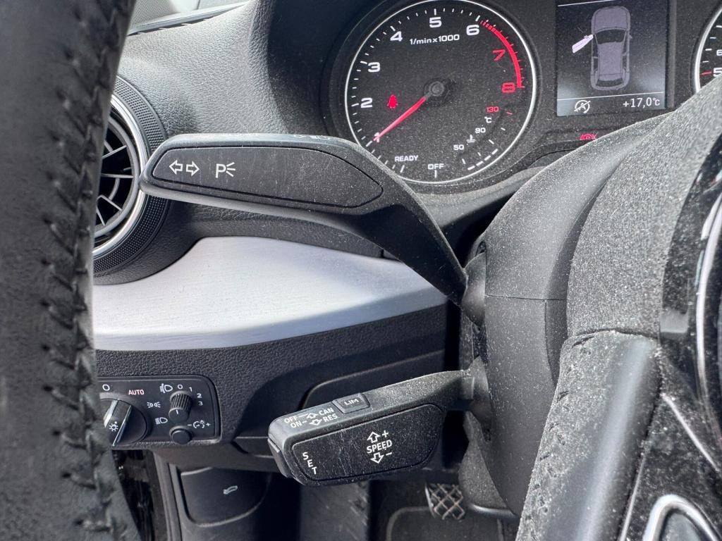 Audi Q2 30 tfsi sport