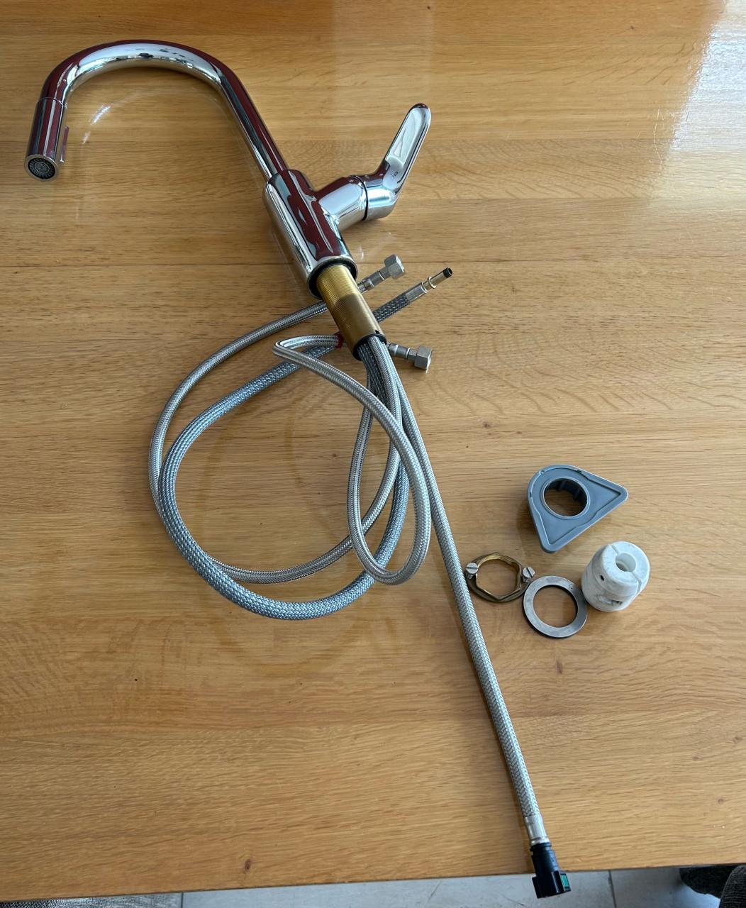 Hans Grohe-keukenkraan type focus (chroom), met uittrekbare vuistdouche