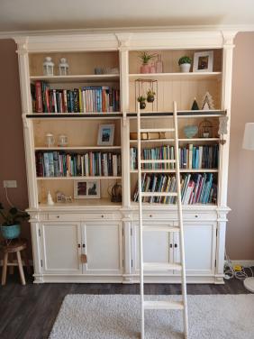 Grote opknap kast / boekenkast 40x200x240 (lbh)