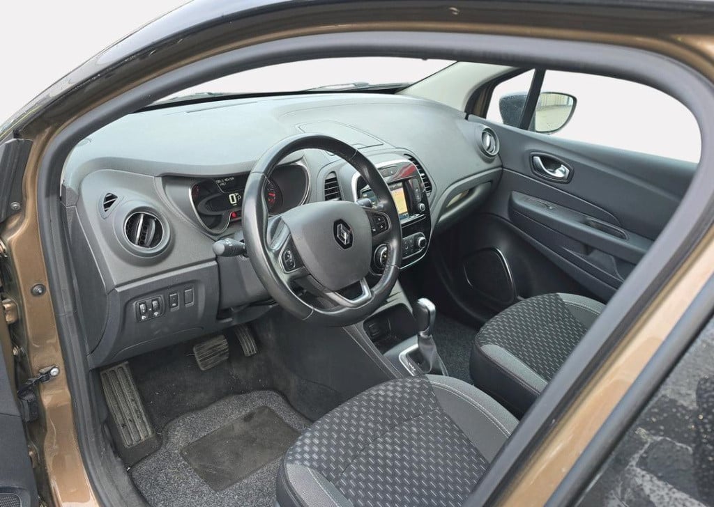Renault Captur 1.2 tce 120 edc intens - trekhaak / camera
