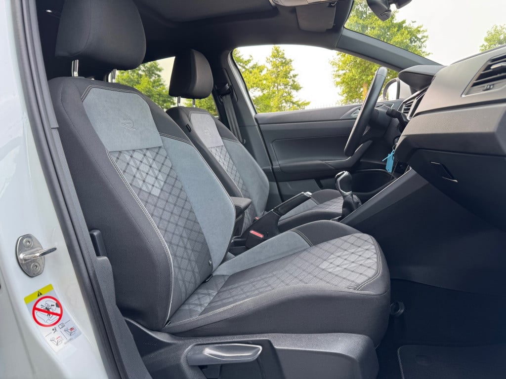 Volkswagen Taigo 1.0 tsi r-line * panoramadak * virtual cockpit * led * pdc