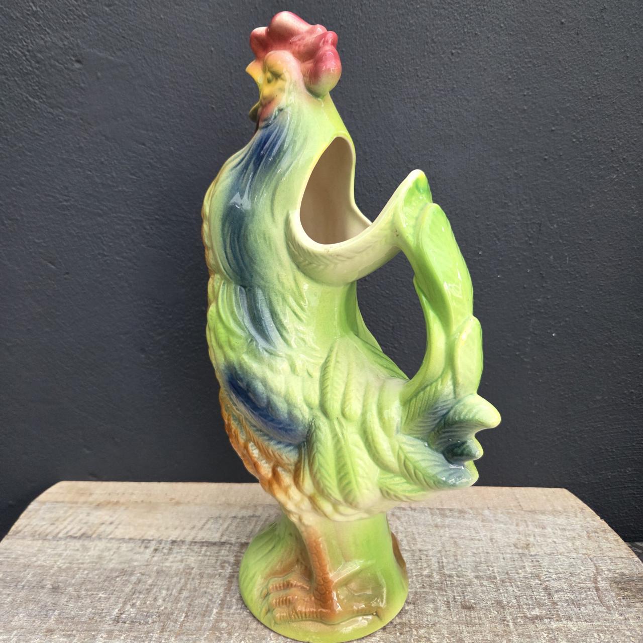Brocante barbotine aardewerk waterkan van St Clement, haan