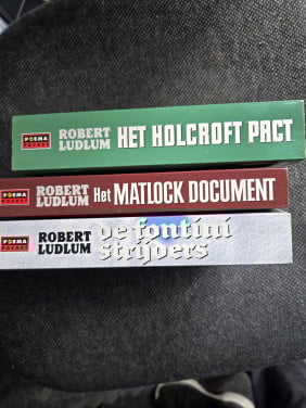 3 boeken Robert Ludlum