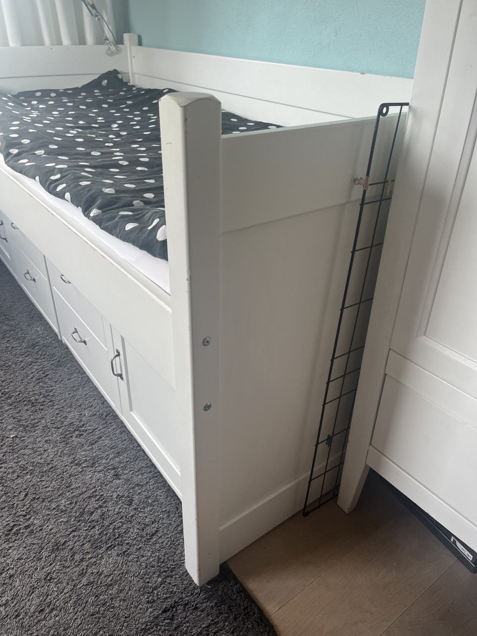 Bed met opbergruimte