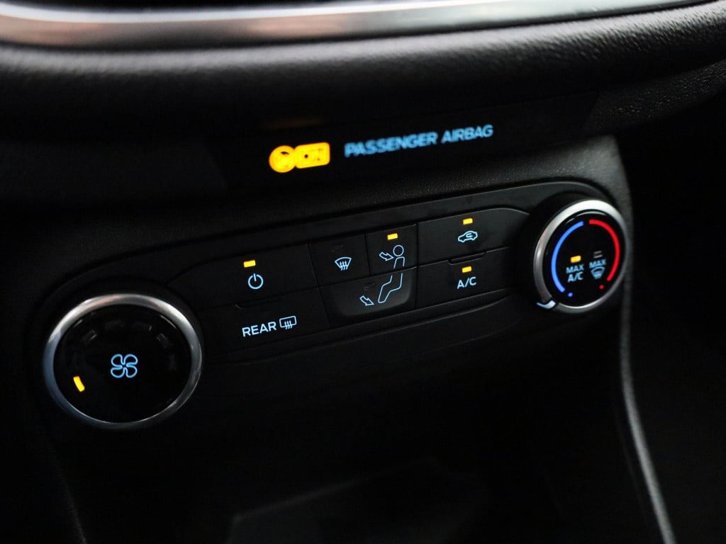 Ford Fiesta 1.1 trend navigatie | cruise control | airco | dab | pdc | appl