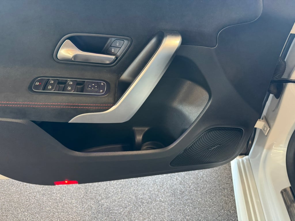 Mercedes-Benz A-Klasse 200 business solution amg night-pakket automaat , pa