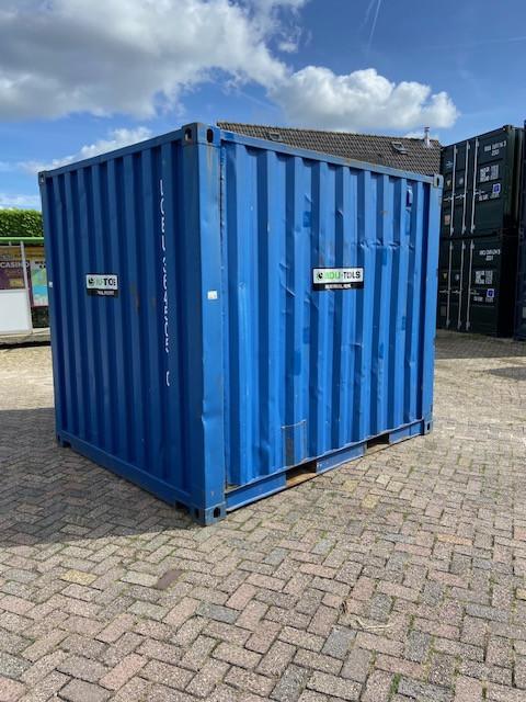 10ft container gebruikt met stelling erin