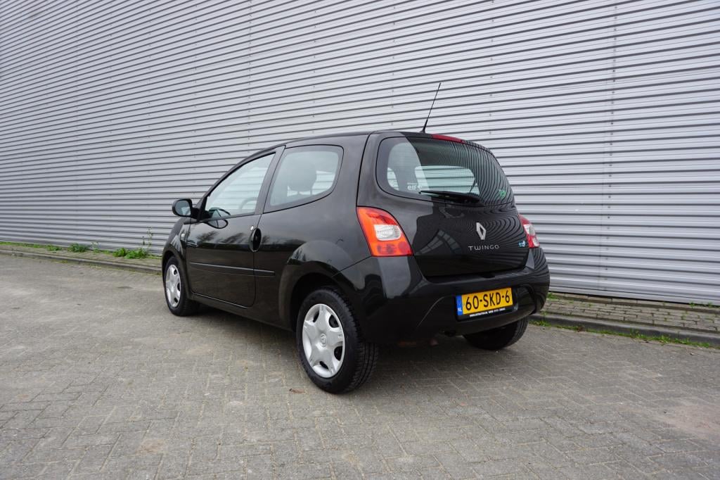 Renault Twingo 1.2-16v authentique elektr. ramen / nap / apk t/m 11-2027