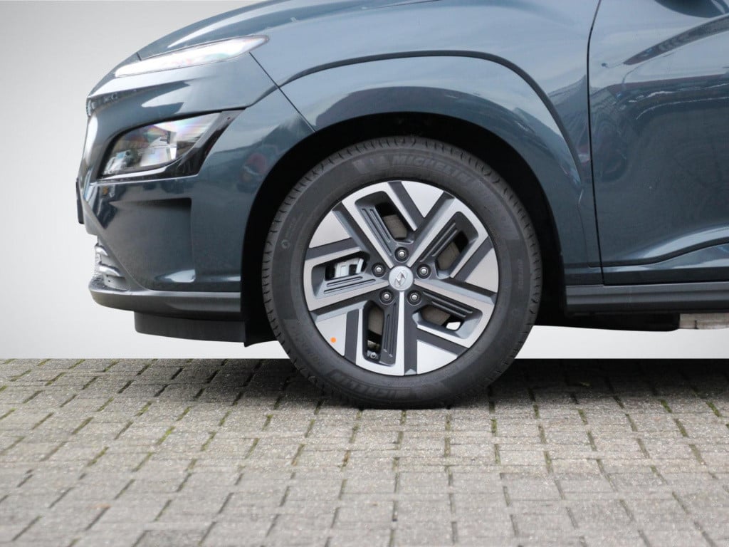 Hyundai Kona ev fashion 64 kwh