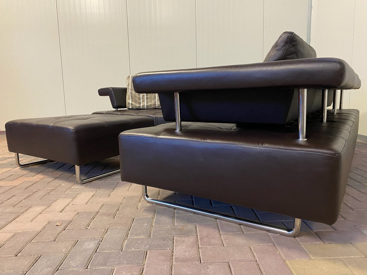 GRATIS LEVERING HEEL NL Montel Bruin Leer Hoekbank met Poef