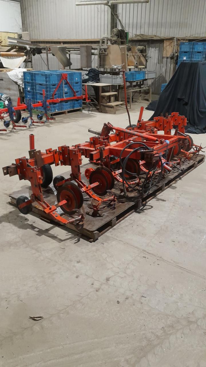 Steketee schoffelmachine.